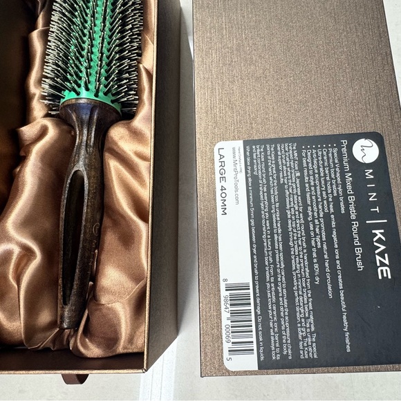 Mint Kaze Round Brush large 40mm boar bristles premium brand new - Picture 3 of 3